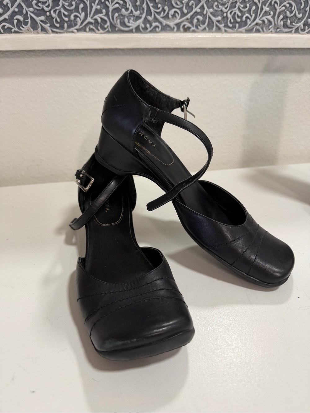 Women's Marina Black Leather Mary Jane pumps with Ankle Strap